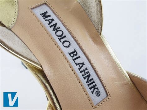 manolo blahnik heels identification